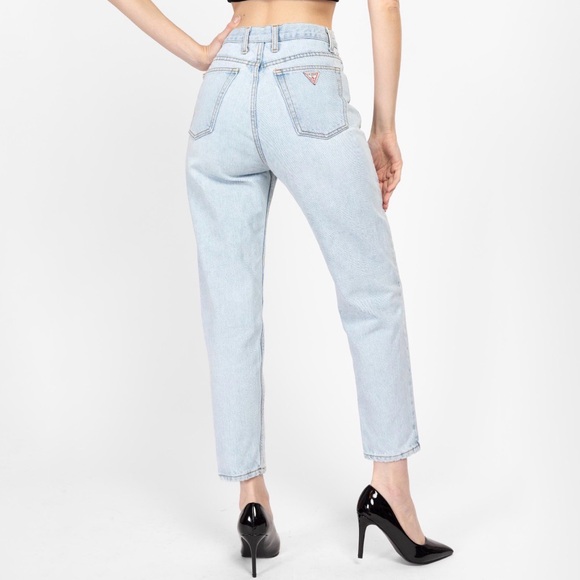 Guess Mom Jeans - Picture 1 of 6